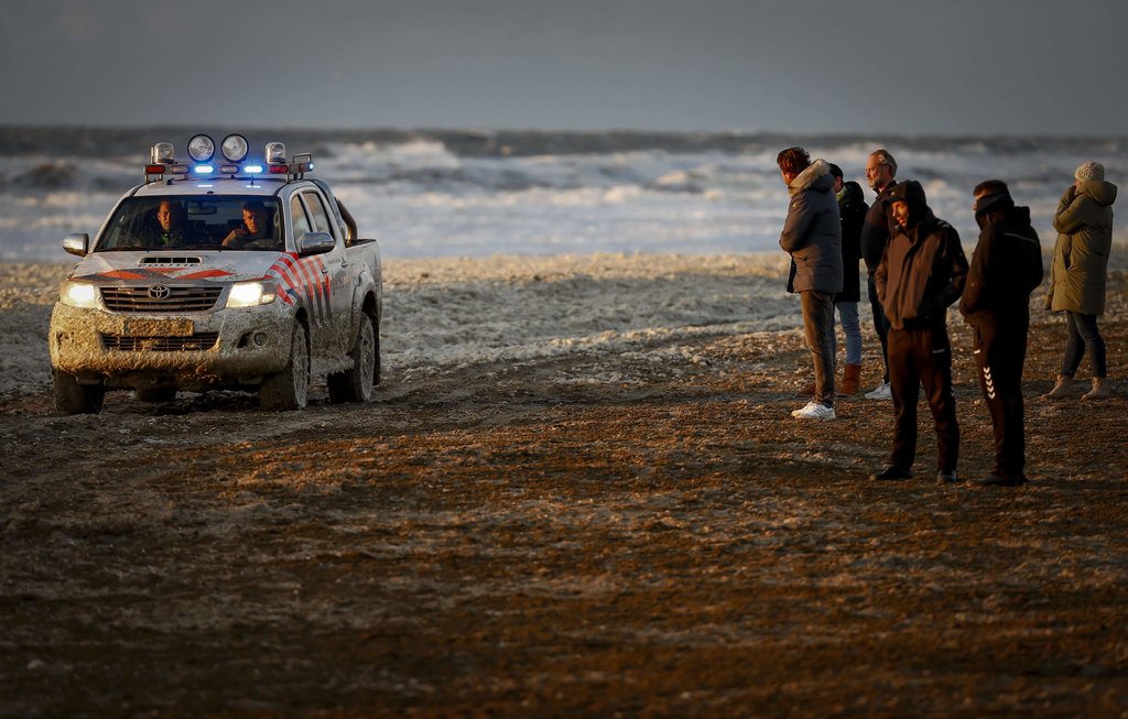 Five Surfers Drown In Tragedy Off Dutch Coast - Carvemag.com