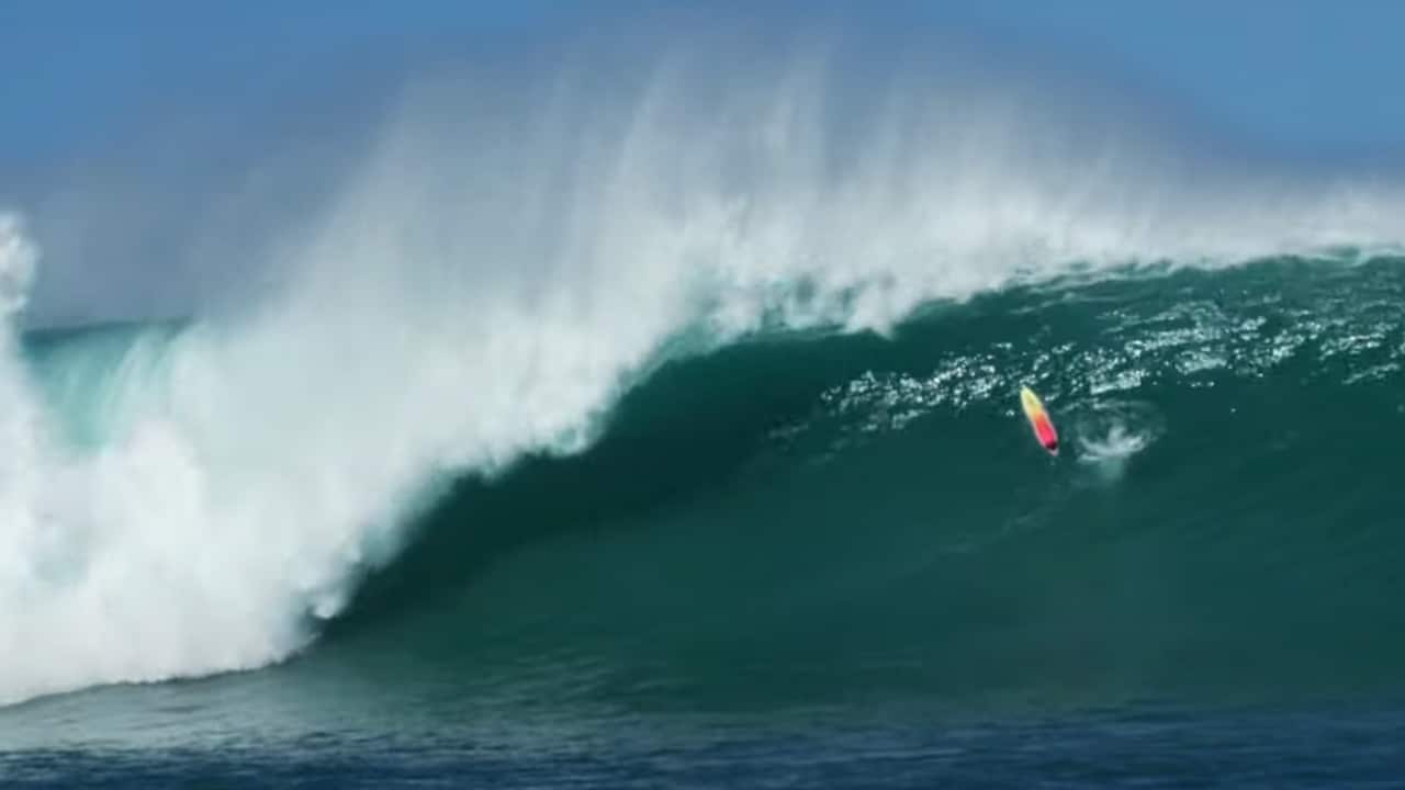 big-wave-surfing-compilation-2017-viyoutube