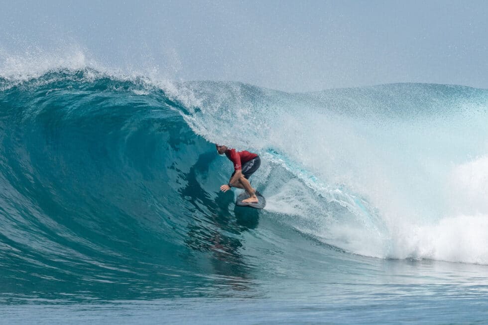 Joel Parkinson goes back-to-back to claim twin-fin glory at the Four ...