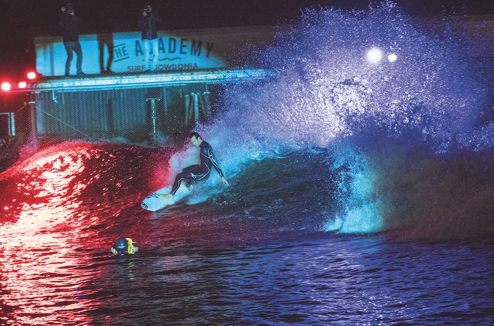 Surf Snowdonia closes Carvemag